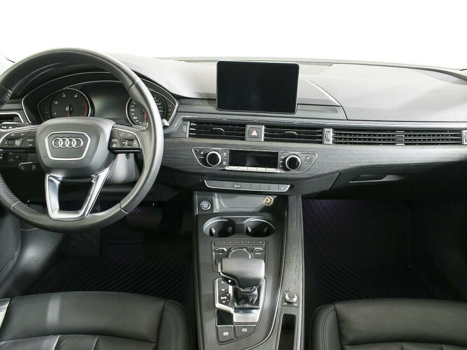 Audi A4, 2.0 л, Робот, 2016 фото 9