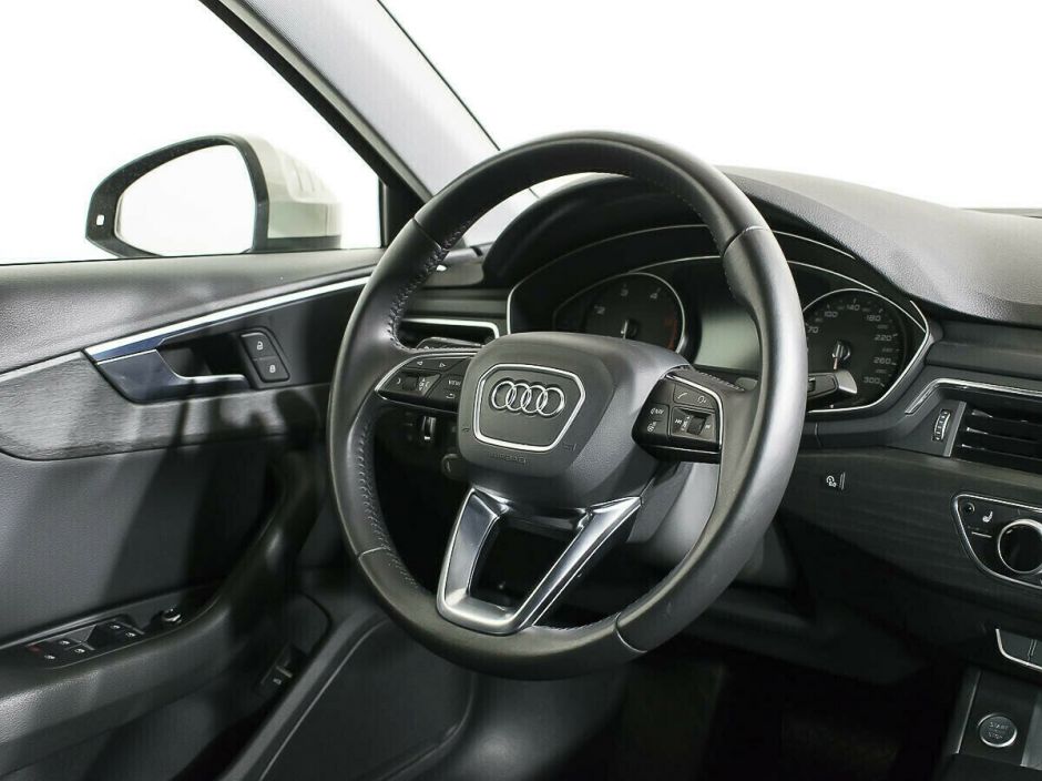 Audi A4, 2.0 л, Робот, 2016 фото 10