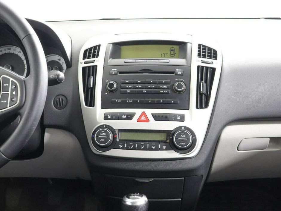 Kia Ceed, 1.6 л, МТ, 2010 фото 1