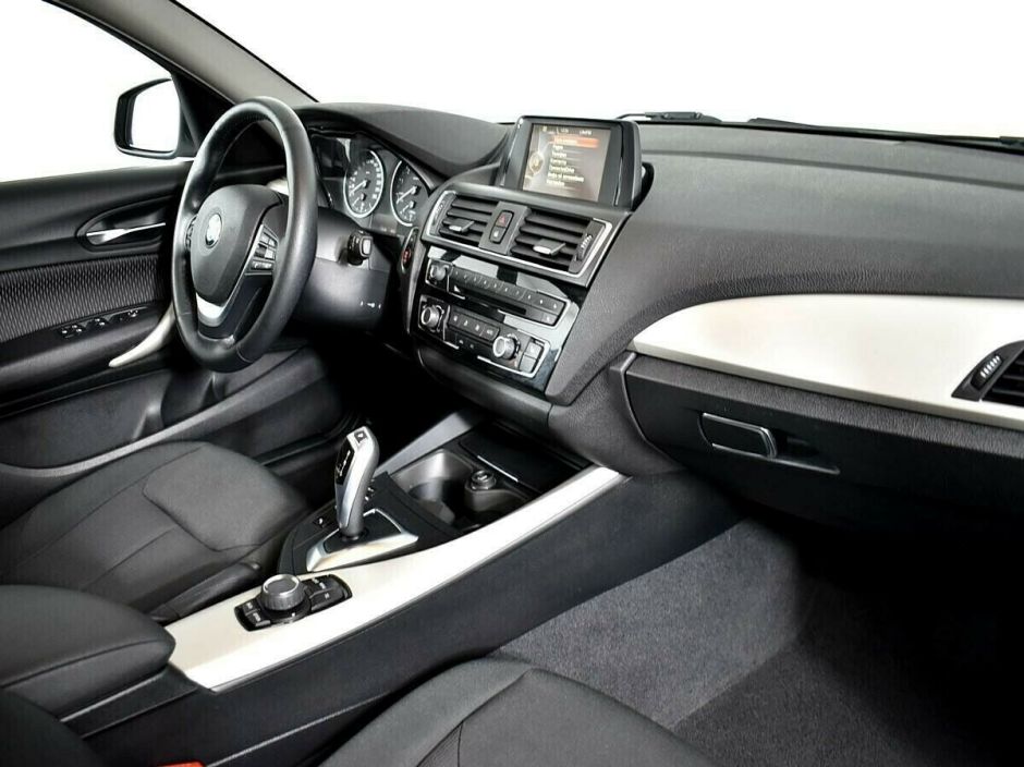 BMW 1 серии, 1.6 л, АТ, 2015 фото 2