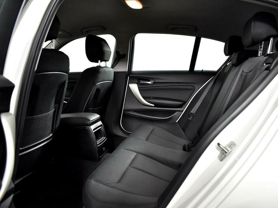 BMW 1 серии, 1.6 л, АТ, 2015 фото 1