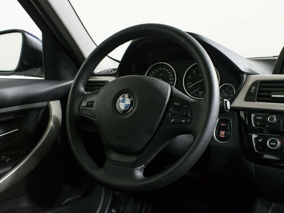 BMW 3 серии, 1.5 л, АТ, 2016 фото 10