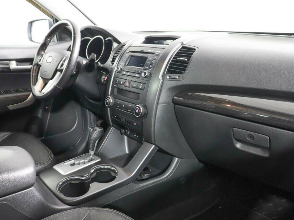 Kia Sorento, 2.4 л, АТ, 2010 фото 8