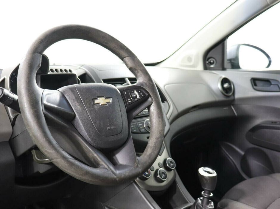 Chevrolet Aveo, 1.6 л, МТ, 2014 фото 2