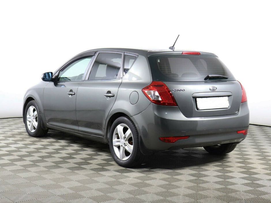 Kia Ceed, 1.6 л, АТ, 2010 фото 6