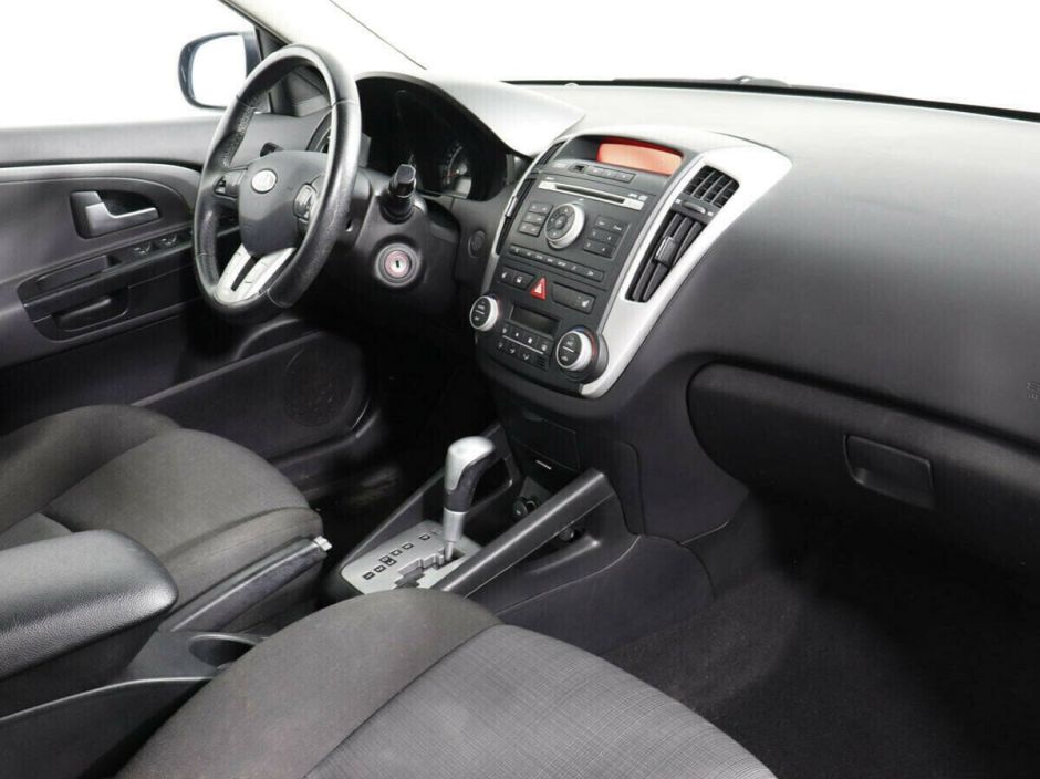 Kia Ceed, 1.6 л, АТ, 2011 фото 1
