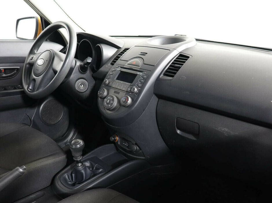 Kia Soul, 1.6 л, МТ, 2010 фото 2