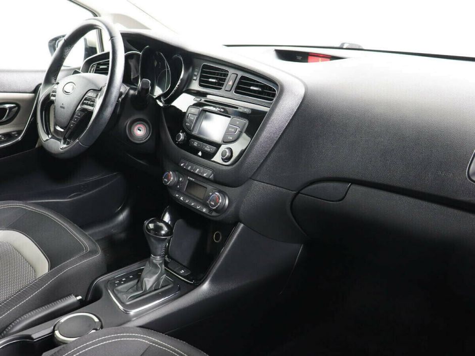 Kia Ceed, 1.6 л, АТ, 2013 фото 2