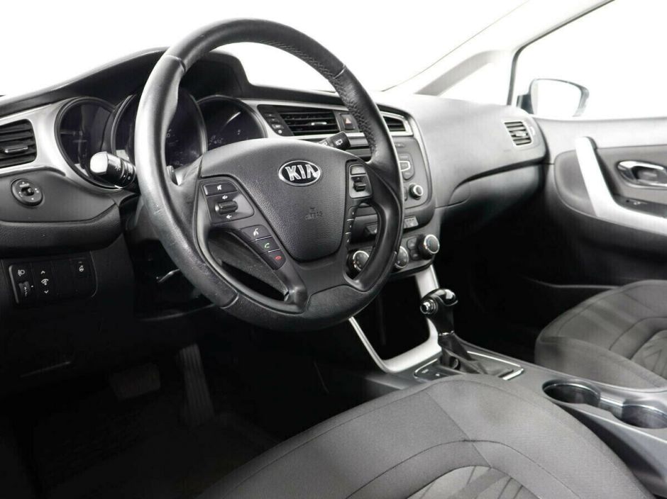Kia Ceed, 1.6 л, Робот, 2017 фото 7