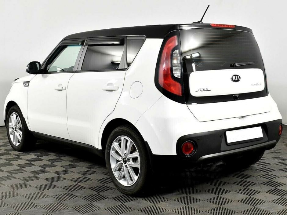 Kia Soul, 2.0 л, АТ, 2018 фото 5