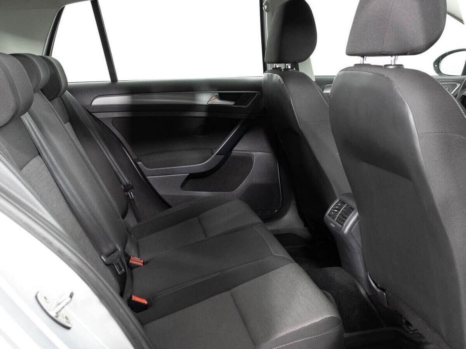 Volkswagen Golf, 1.2 л, Робот, 2013 фото 1