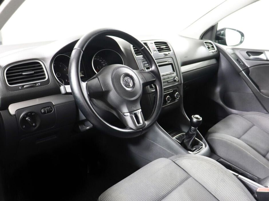 Volkswagen Golf, 1.6 л, МТ, 2011 фото 7