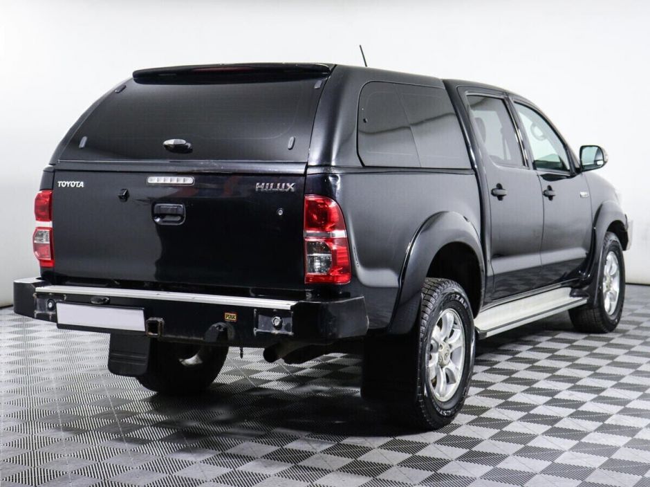Toyota Hilux, 3.0 л, АТ, 2012 фото 4