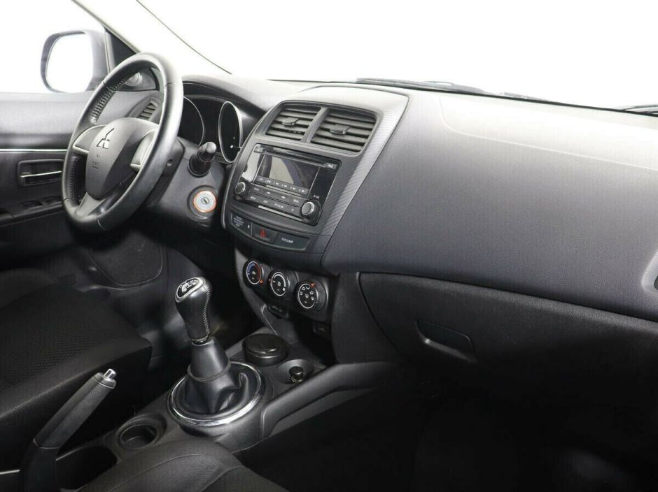 Mitsubishi ASX, 1.6 л, МТ, 2016 фото 8
