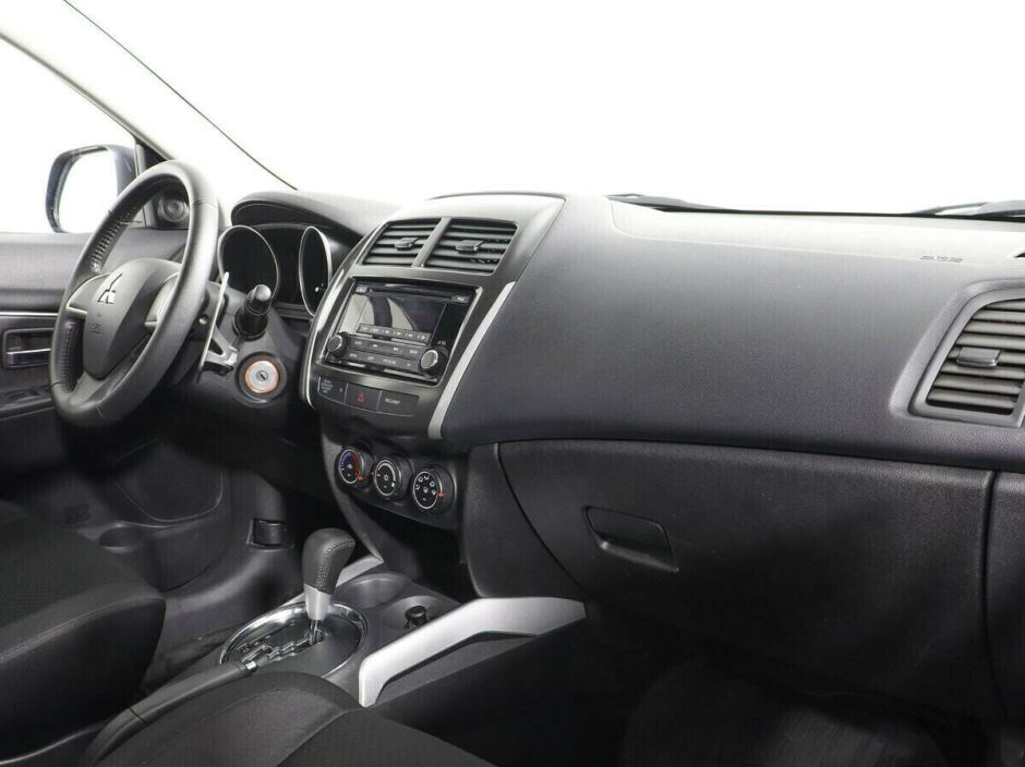 Mitsubishi ASX, 1.8 л, Вариатор, 2013 фото 8