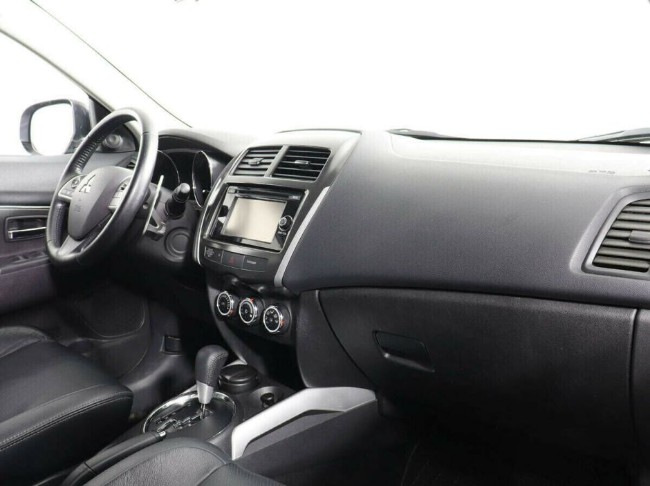 Mitsubishi ASX, 2.0 л, Вариатор, 2016 фото 2