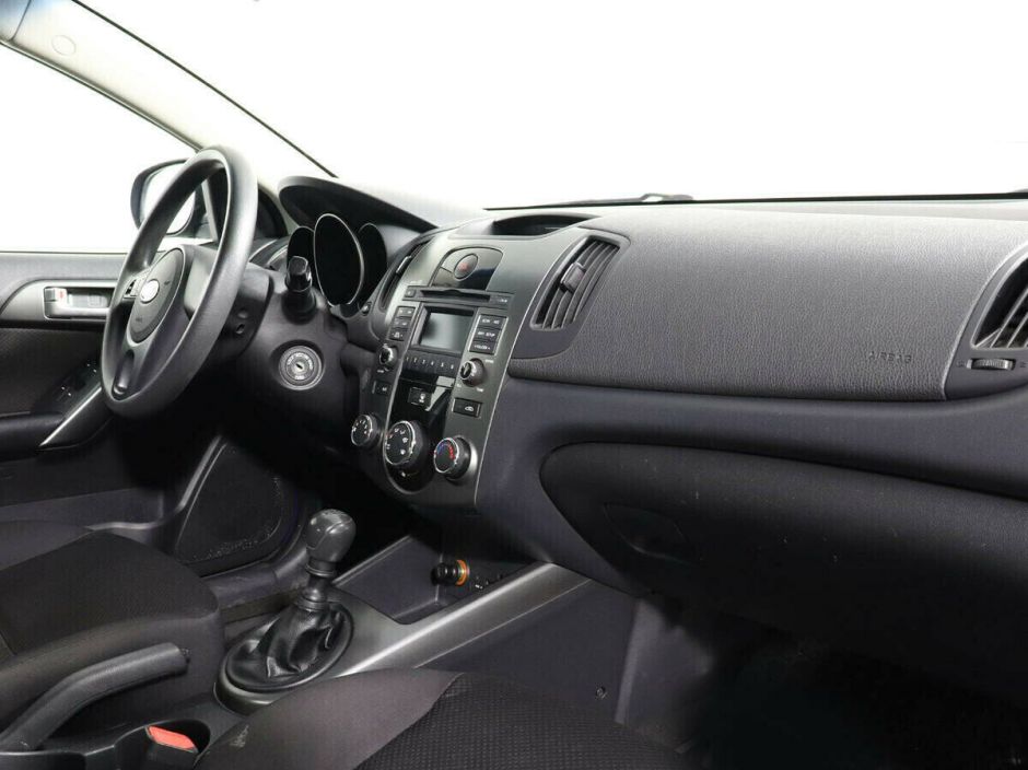 Kia Cerato, 1.6 л, МТ, 2010 фото 2