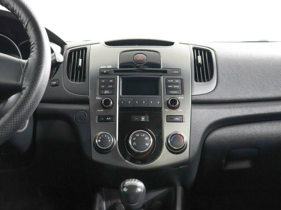 Kia Cerato, 1.6 л, МТ, 2011 фото 1