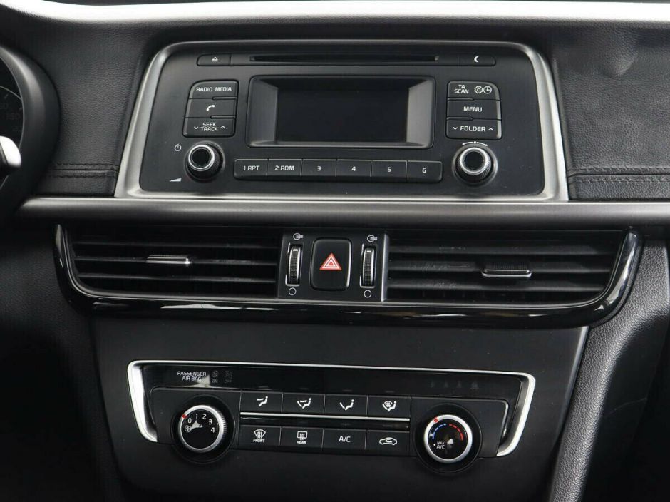 Kia Optima, 2.0 л, АТ, 2017 фото 2