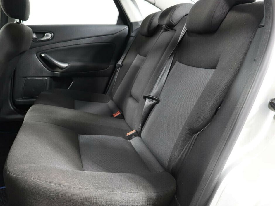 Ford Mondeo, 2.3 л, АТ, 2010 фото 1