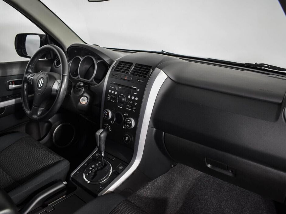 Suzuki Grand Vitara, 2.0 л, АТ, 2008 фото 2