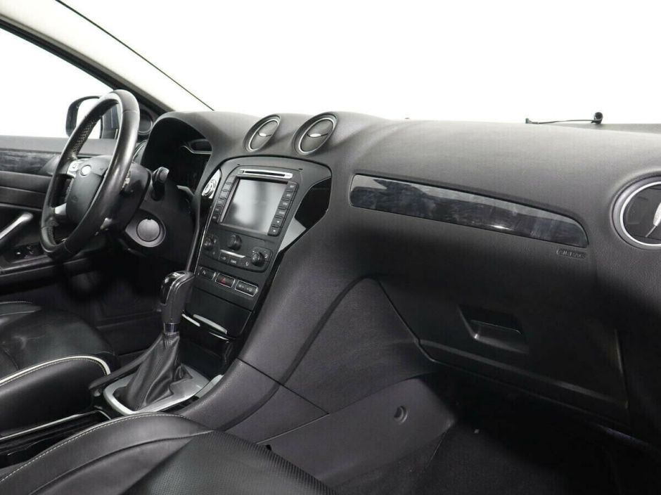 Ford Mondeo, 2.0 л, Робот, 2011 фото 2