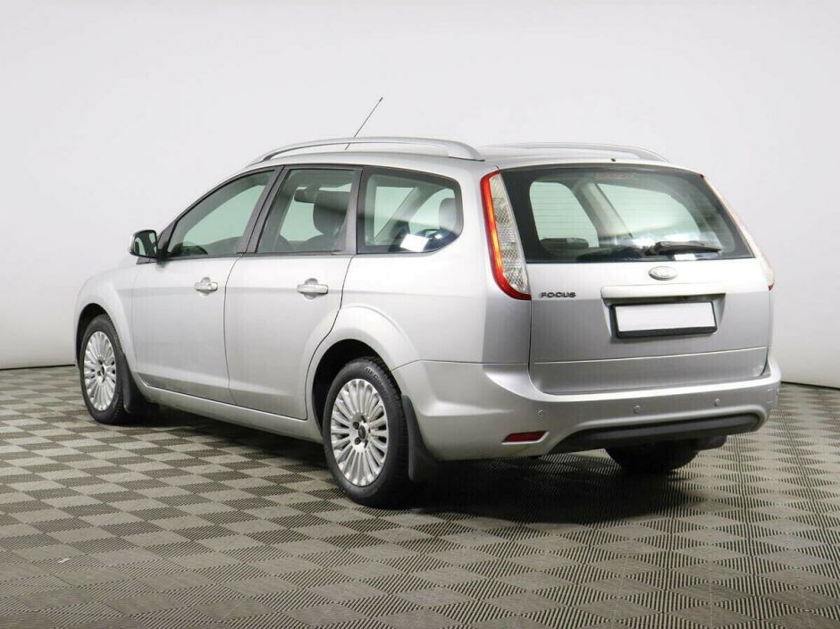 Ford Focus, 1.6 л, МТ, 2010 фото 6