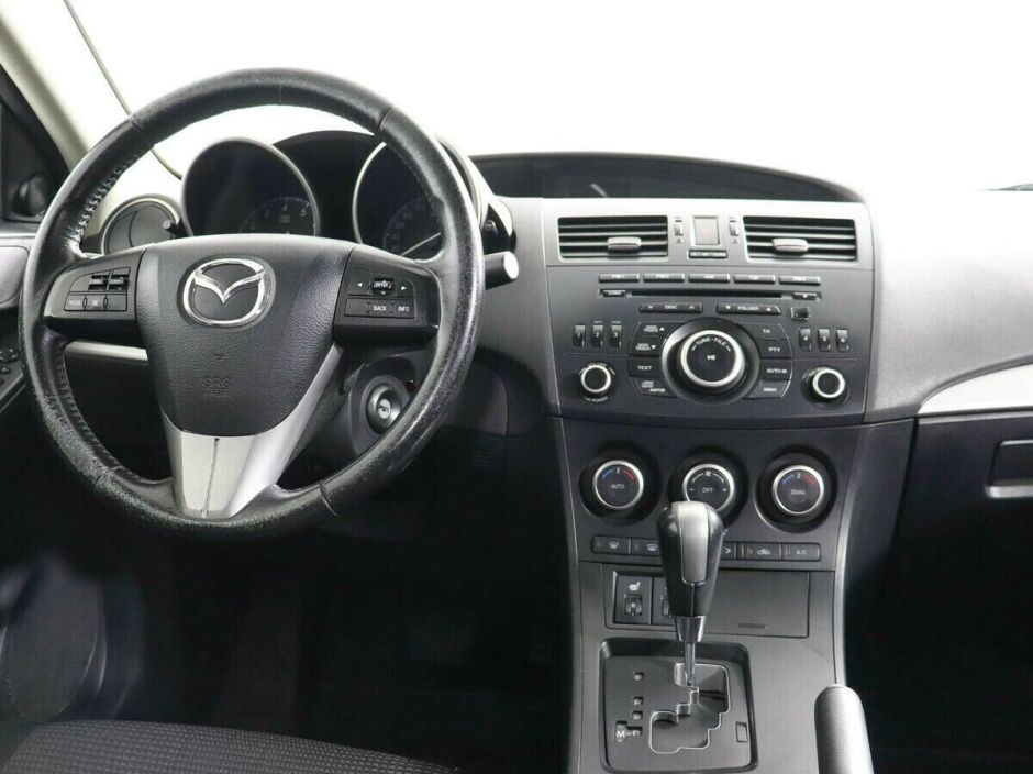 Mazda 3, 1.6 л, АТ, 2013 фото 1