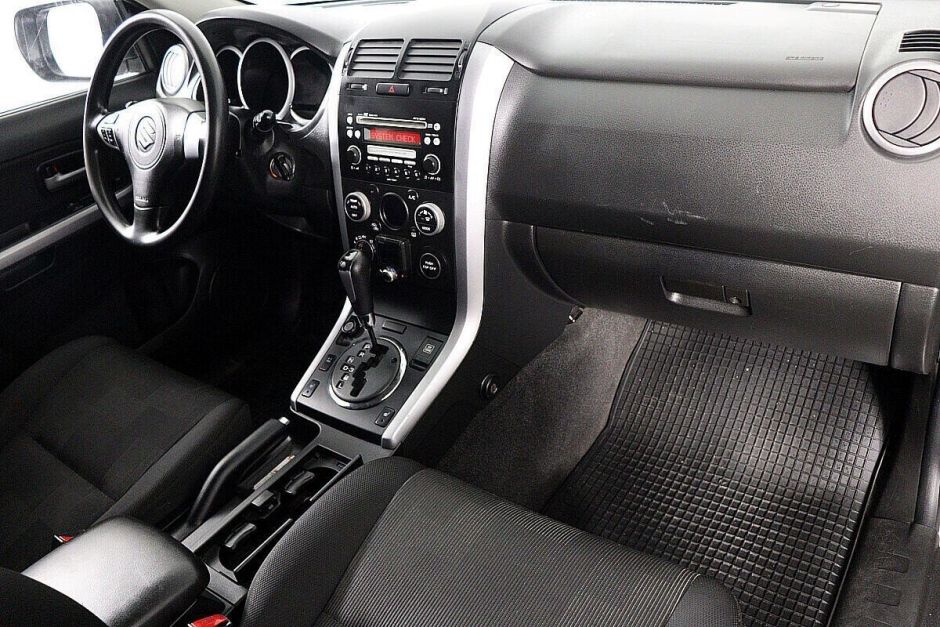 Suzuki Grand Vitara, 2.4 л, АТ, 2008 фото 2