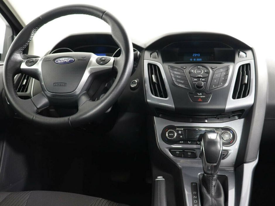 Ford Focus, 1.6 л, Робот, 2012 фото 2