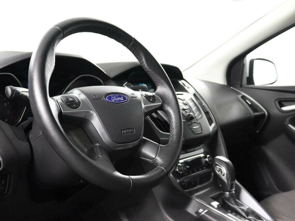 Ford Focus, 1.6 л, Робот, 2012 фото 1
