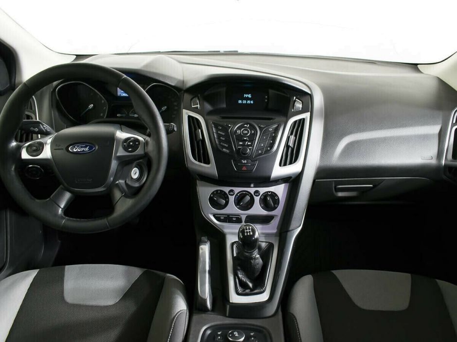 Ford Focus, 1.6 л, МТ, 2013 фото 9
