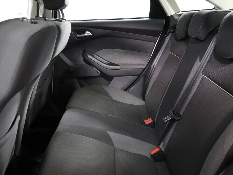 Ford Focus, 1.6 л, МТ, 2012 фото 2