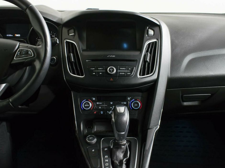 Ford Focus, 1.6 л, Робот, 2017 фото 9