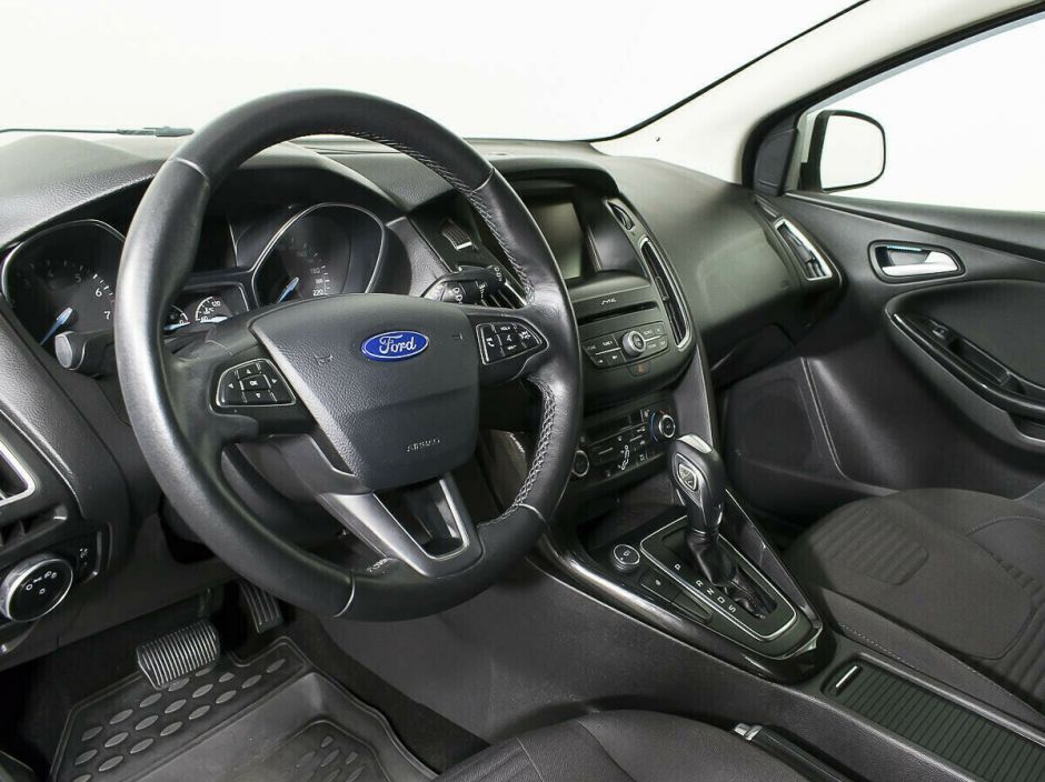 Ford Focus, 1.6 л, Робот, 2017 фото 2