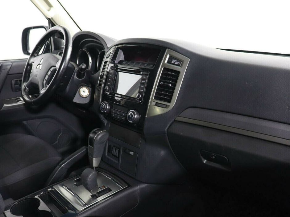 Mitsubishi Pajero, 3.0 л, АТ, 2014 фото 8