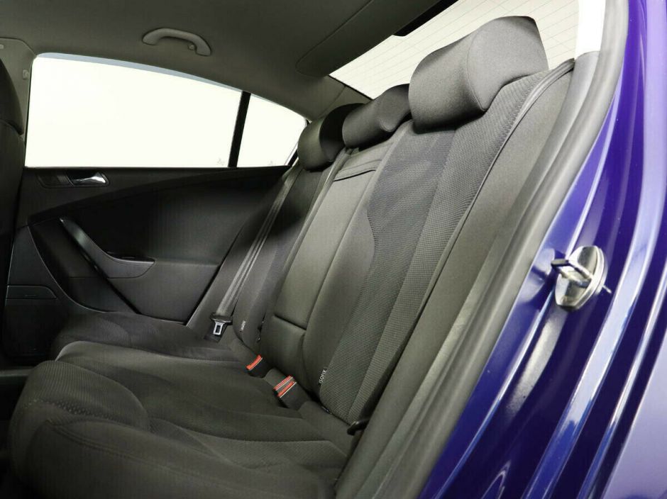 Volkswagen Passat, 2.0 л, АТ, 2010 фото 9