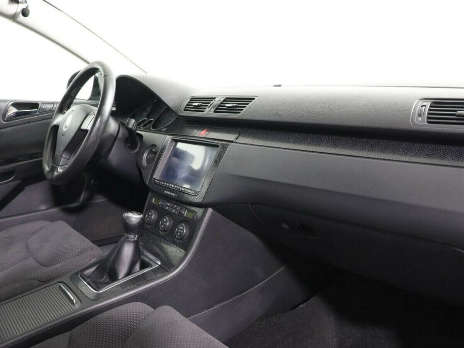 Volkswagen Passat, 1.8 л, МТ, 2010 фото 8
