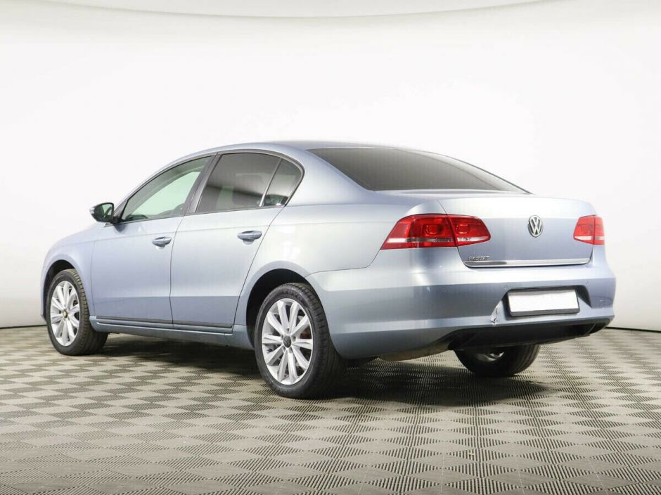 Volkswagen Passat, 1.4 л, Робот, 2012 фото 5