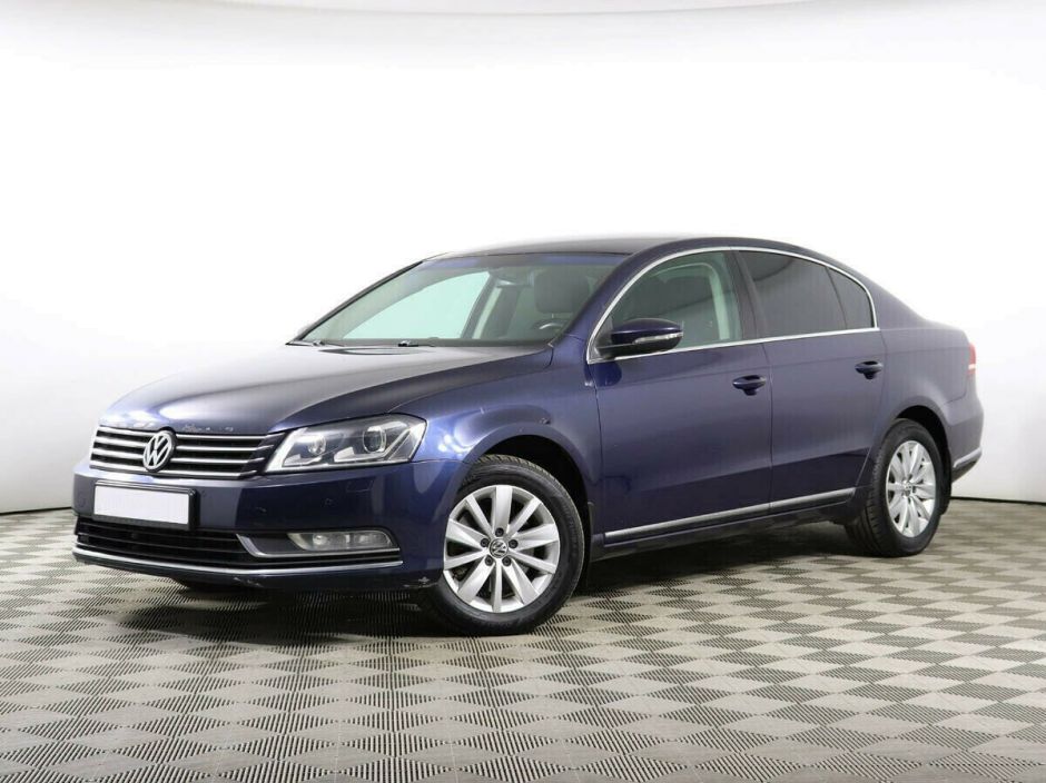 Volkswagen Passat, 1.8 л, Робот, 2013 фото 3