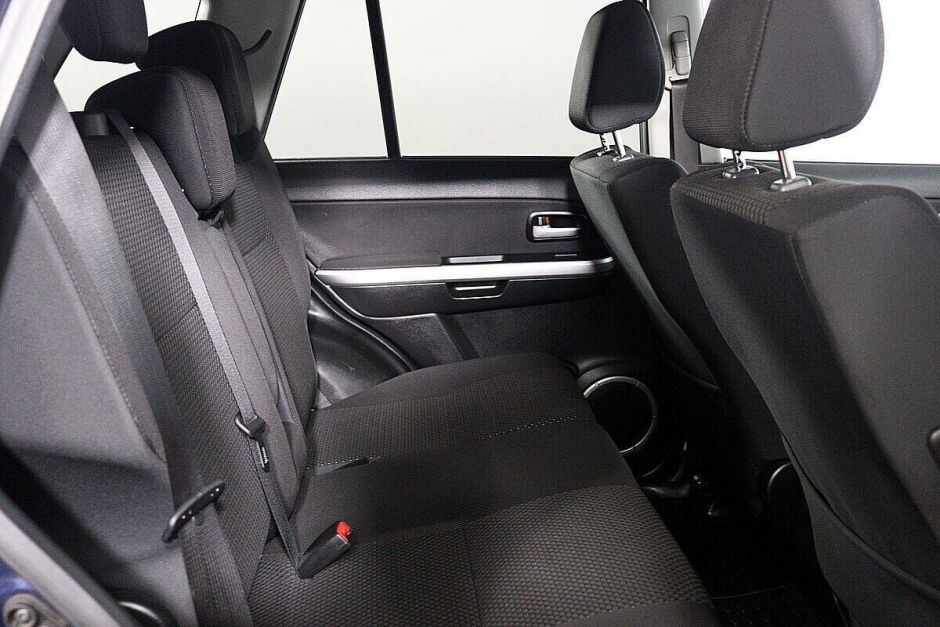 Suzuki Grand Vitara, 2.0 л, АТ, 2010 фото 1