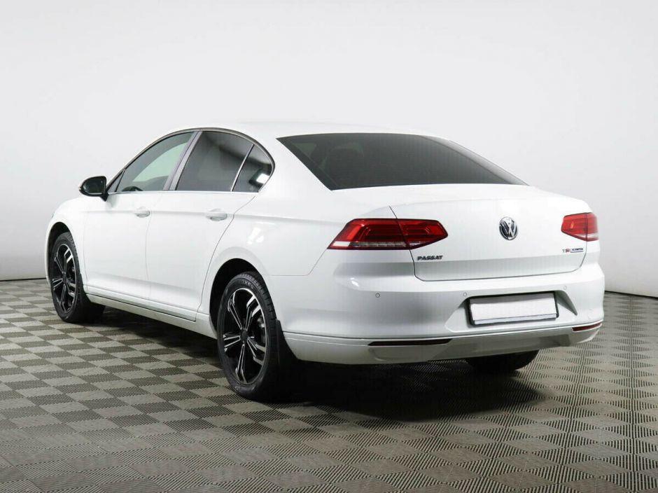 Volkswagen Passat, 1.4 л, Робот, 2017 фото 5
