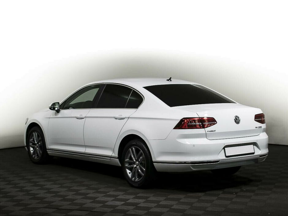 Volkswagen Passat, 1.5 л, Робот, 2018 фото 6