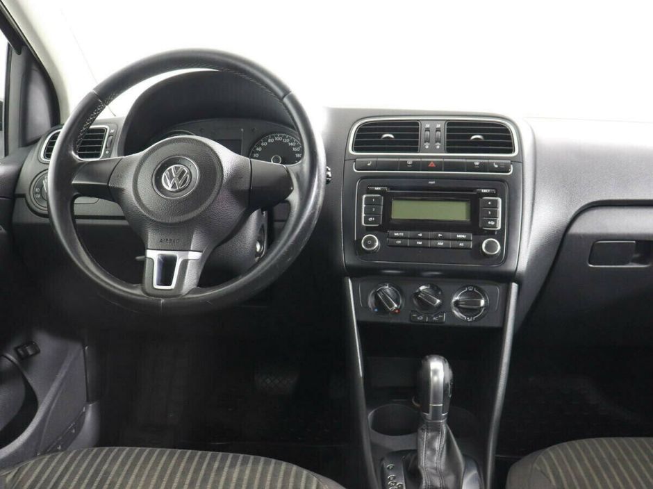 Volkswagen Polo, 1.6 л, АТ, 2012 фото 2