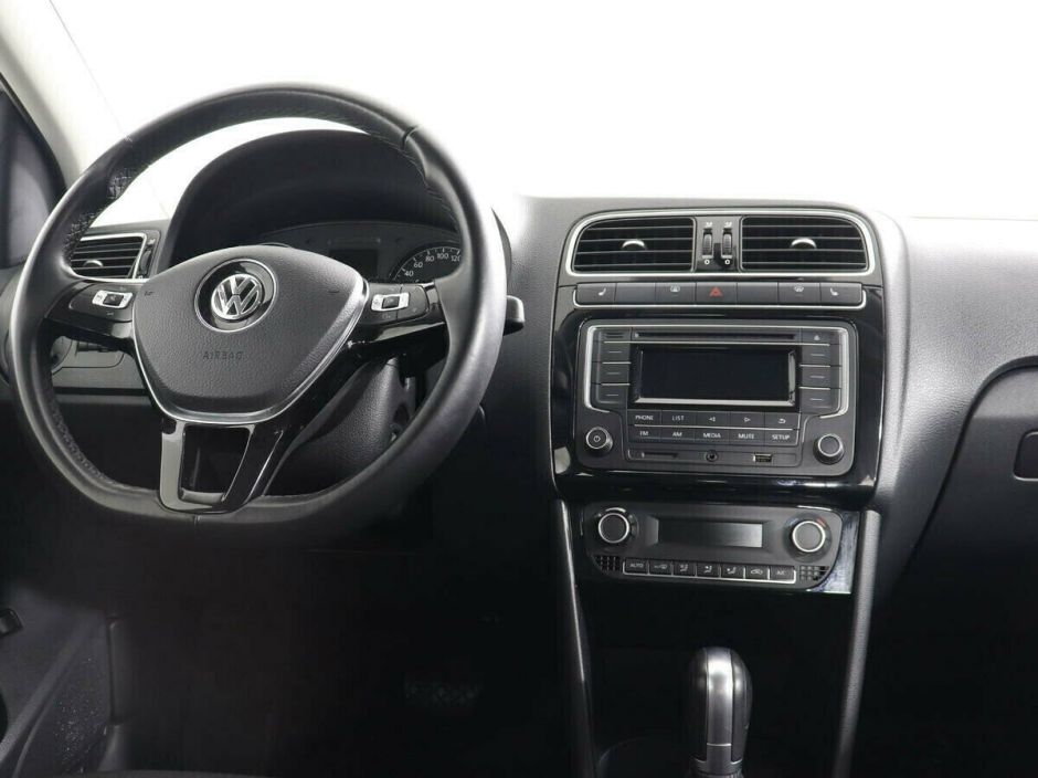 Volkswagen Polo, 1.6 л, АТ, 2018 фото 8