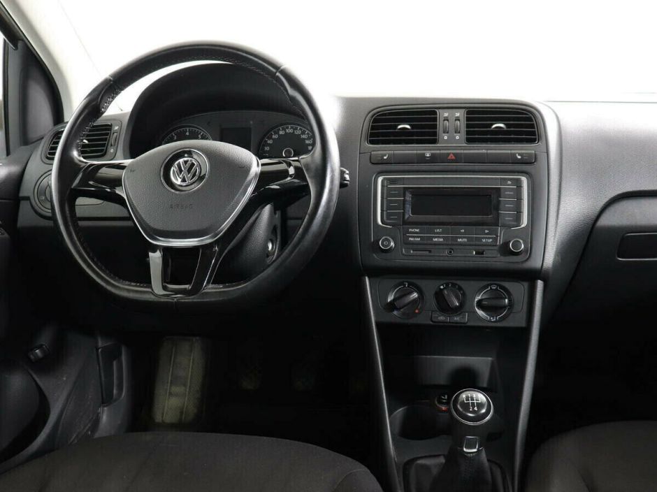 Volkswagen Polo, 1.6 л, МТ, 2016 фото 8