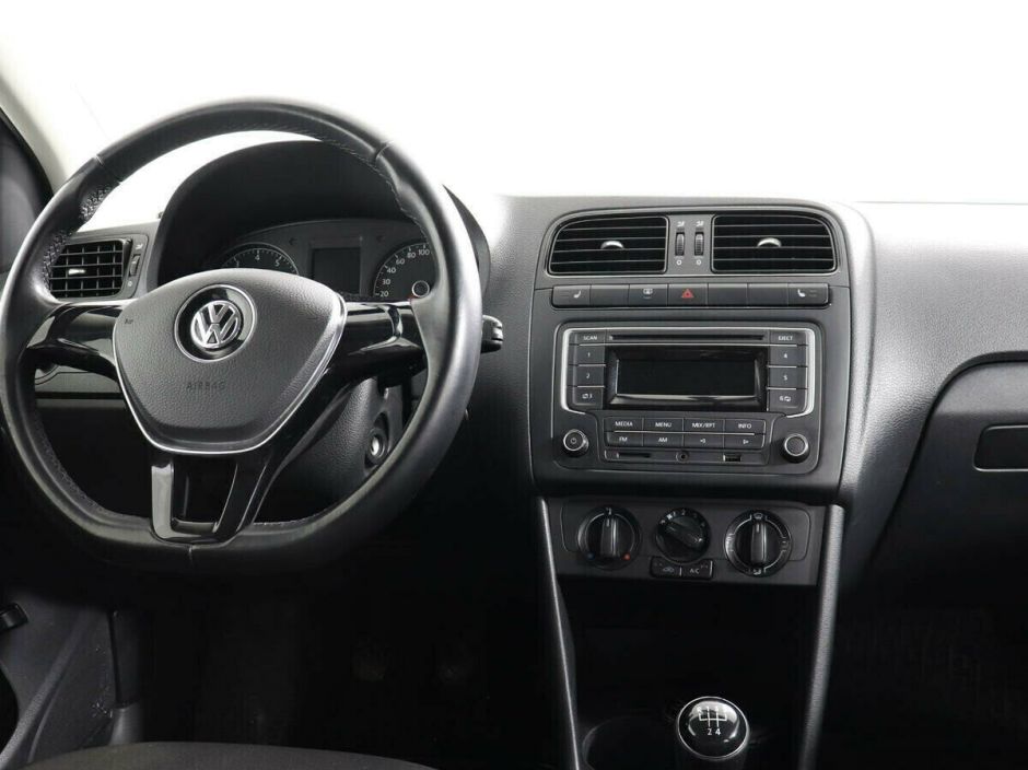 Volkswagen Polo, 1.6 л, МТ, 2017 фото 8