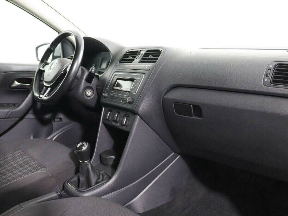 Volkswagen Polo, 1.6 л, МТ, 2018 фото 1