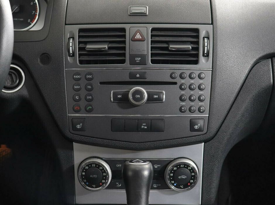Mercedes-Benz C-Класс, 1.8 л, АТ, 2010 фото 2