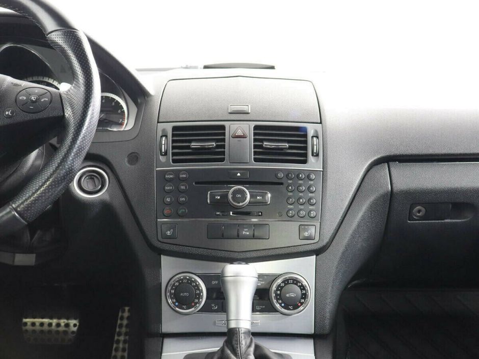 Mercedes-Benz C-Класс, 1.8 л, АТ, 2011 фото 2
